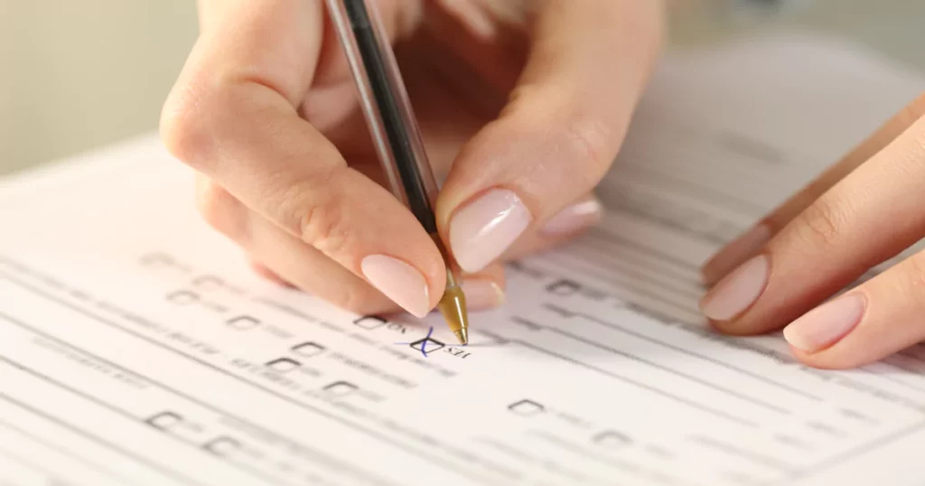 woman filling out a form