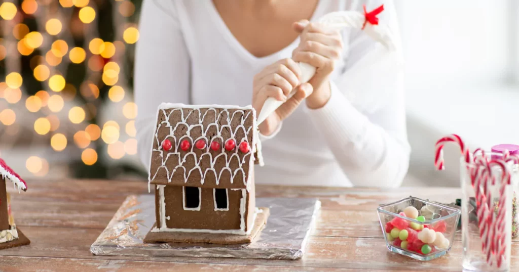 gingerbread decorating