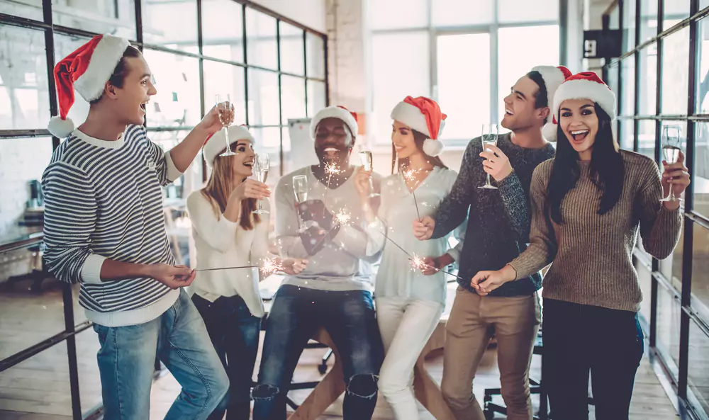 Christmas Scavenger Hunt Ideas for Work & Tips for Planning