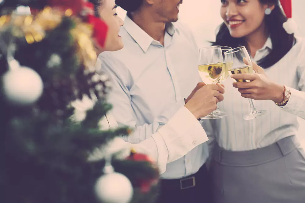 20 of the Best Office Holiday Games for a Fun Work Party