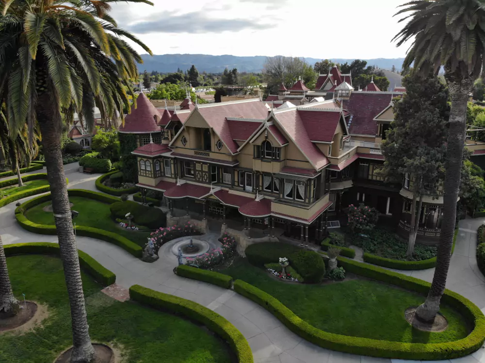 winchester mystery house