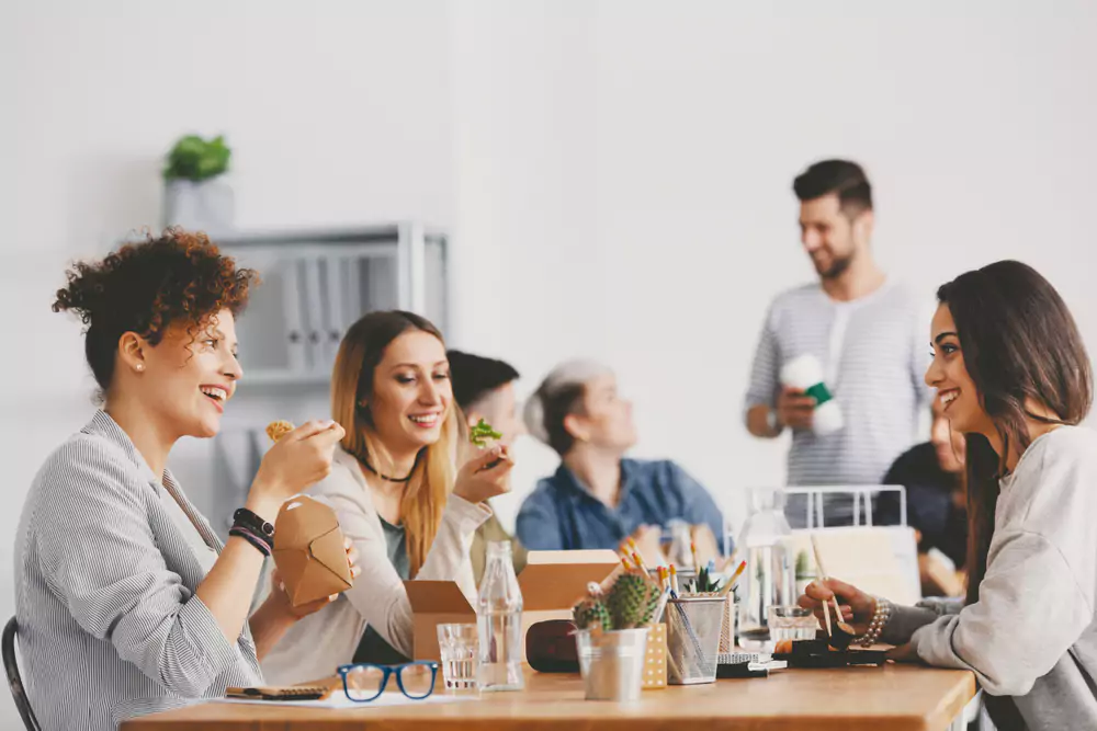 What To Talk During Team Lunch